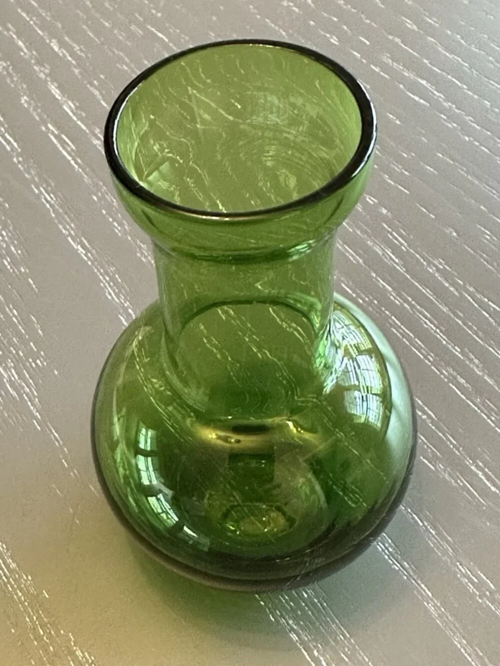 Emerald Green Miniature Blown Glass Bud Vase Onion Bulb Base Pontil Mark 3.75
